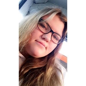 Meet your Posher, Haleigh